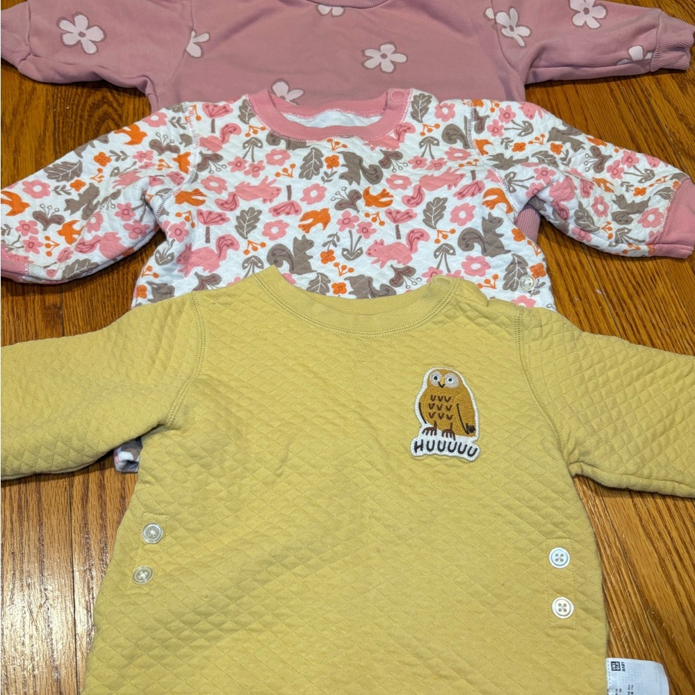 Baby girl bundle Uniqlo sweater